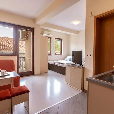 Denicia Apartments Ohrid Buitenkant foto